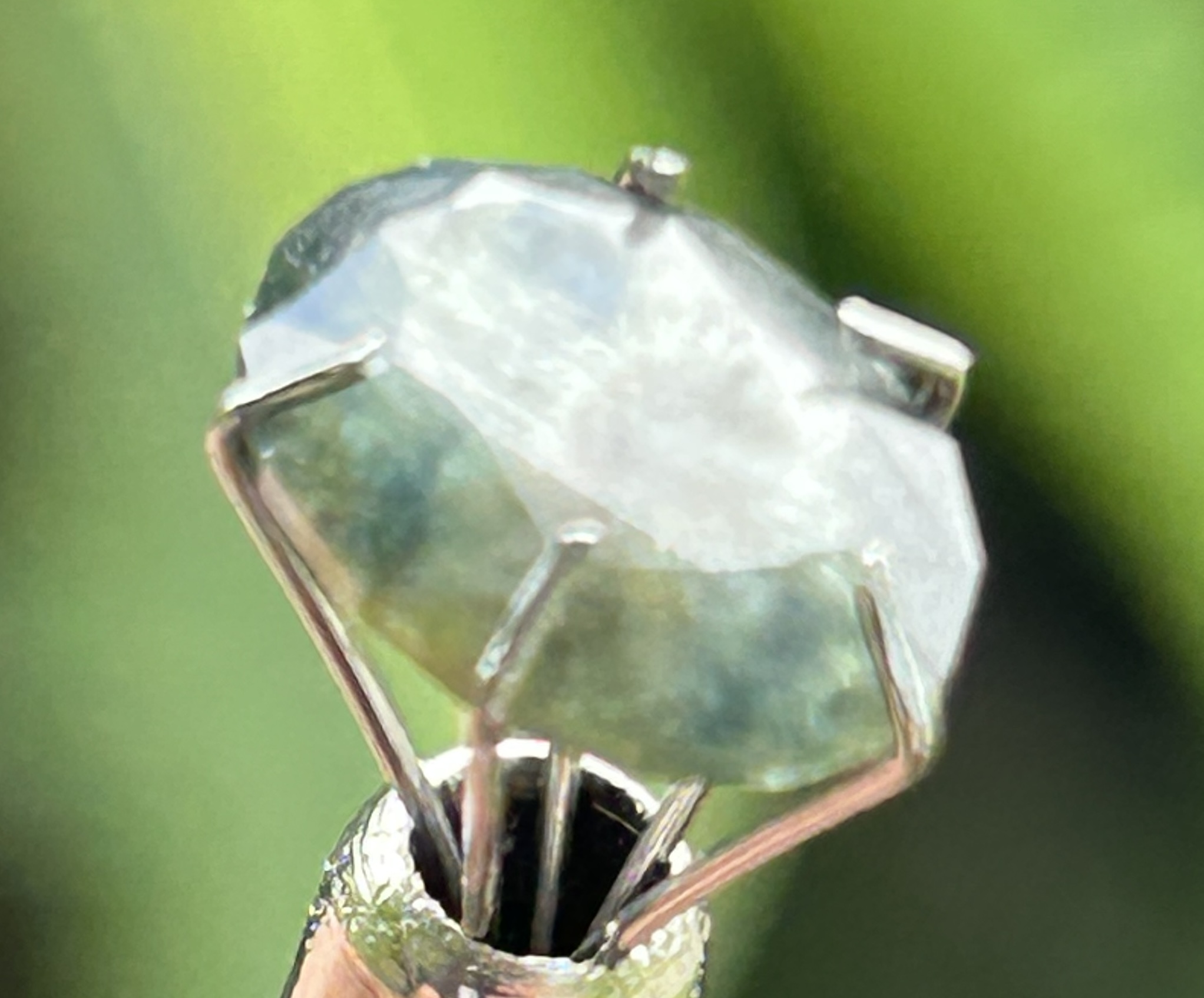 Green Sapphire – Commercial Oval Cut