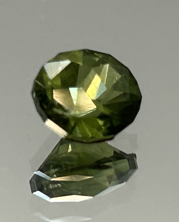 Green Sapphire – Olive Keel Oval Cut