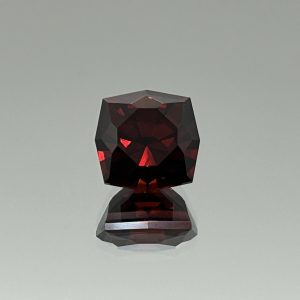 Garnet Cubic Zirconia