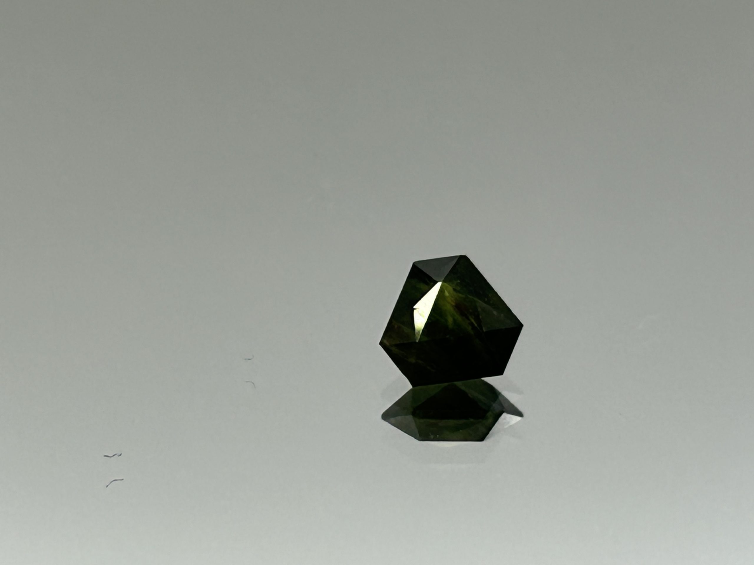 Green Sapphire - Image 2