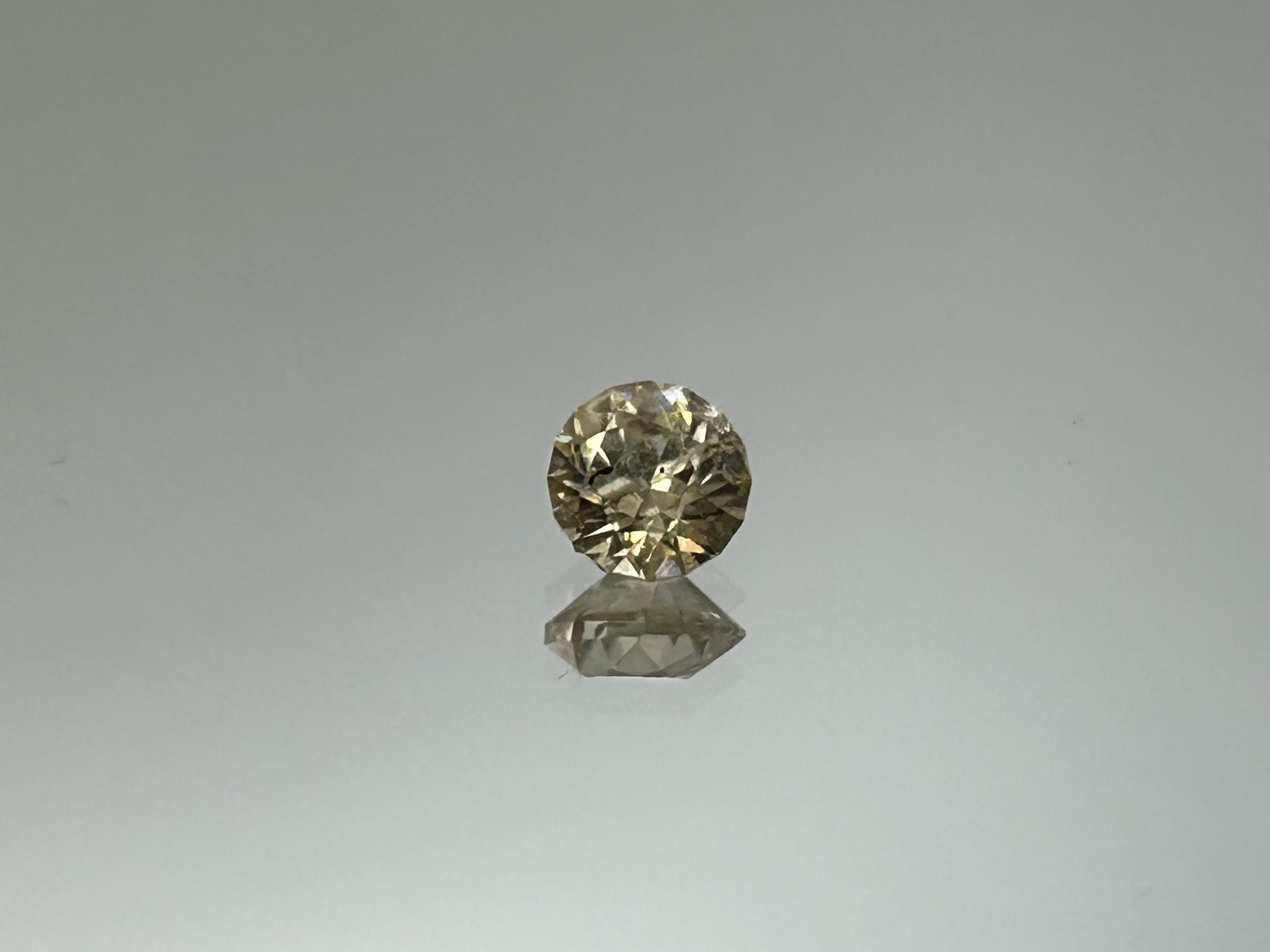 Light Amber Zircon